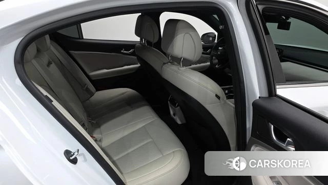 Genesis The New G70 2023 Белый из Кореи, фото 2