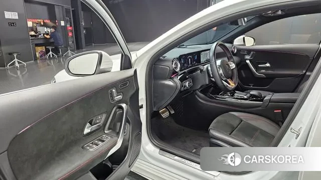 Mercedes-Benz A-Class W177 2021 Белый из Кореи, фото 2