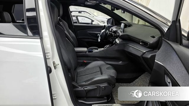 Peugeot 5008 second generation 2019 Белый из Кореи, фото 2