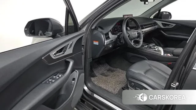 Audi Q7 (4M) 2019 Серый из Кореи, фото 2