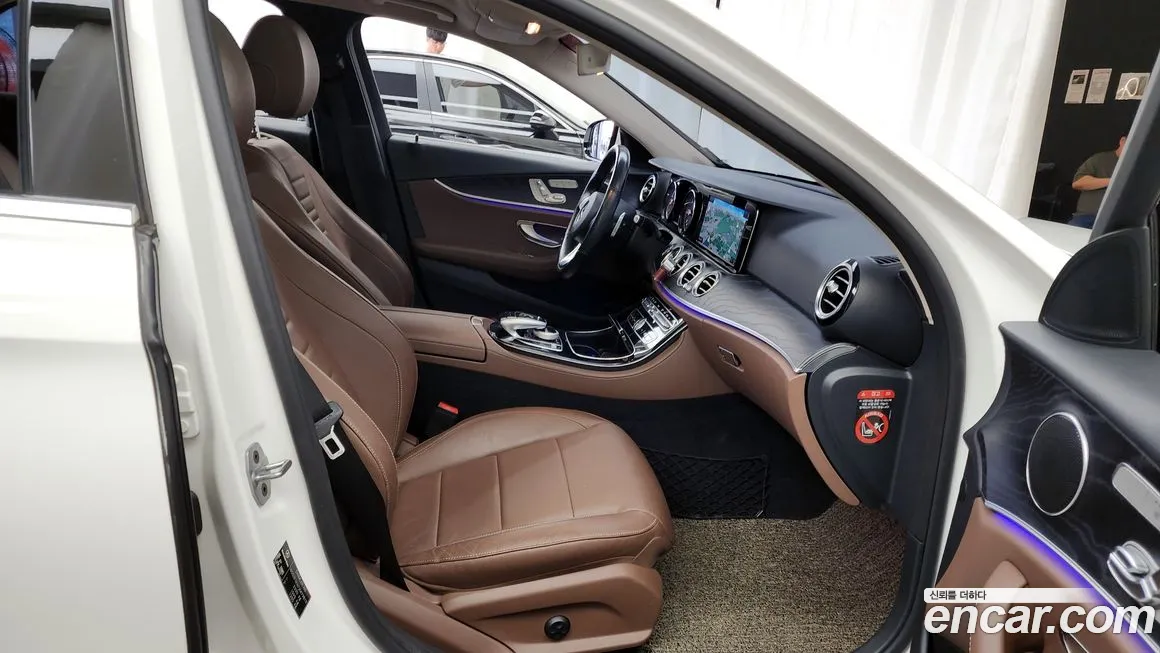 Mercedes-Benz E-Class W213 2018 Белый из Кореи, фото 2