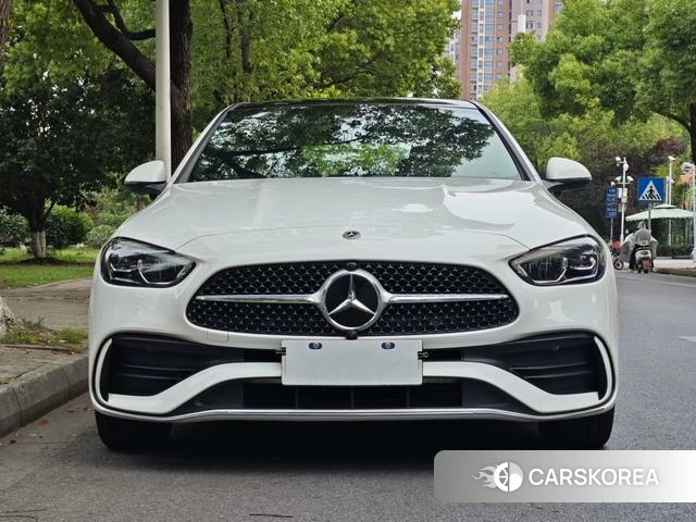 Mercedes-Benz Class C 2023 Белый из Китая, фото 2