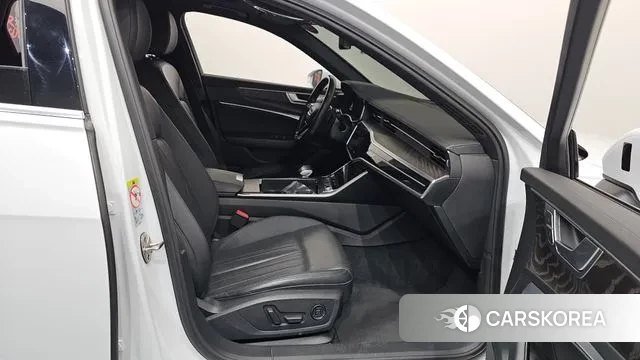 Audi A6 (C8) 2021 Белый из Кореи, фото 2