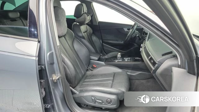 Audi A4 (B9) 2018 Серый из Кореи, фото 2