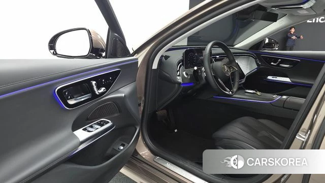 Mercedes-Benz E-Class W214 2024 Коричневый из Кореи, фото 2