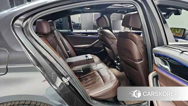 BMW 5 Series (G30) 2022 Серый из Кореи, фото 2