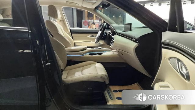 Genesis GV70 2023 Черный из Кореи, фото 2