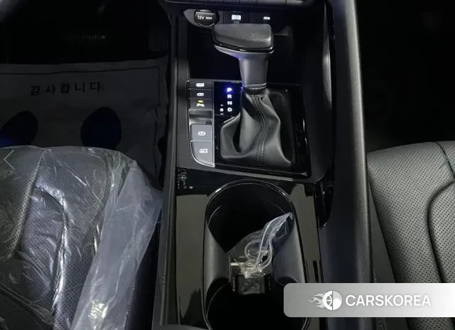 Hyundai The New Avante (CN7) 2023 Белый из Кореи, фото 2