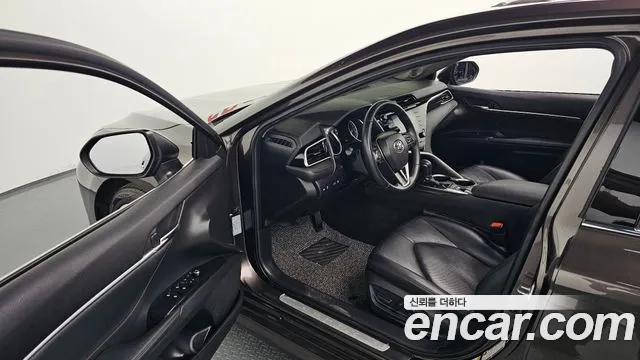 Toyota Camry (XV70) id 2687774 из Кореи 2