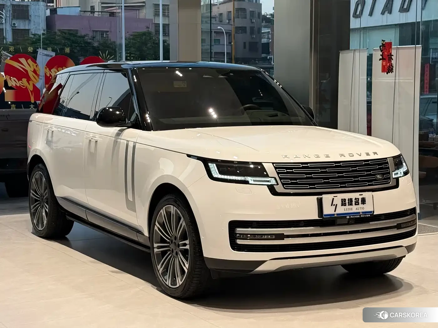 Land Rover Range Rover 2026 Белый из Китая, фото 2