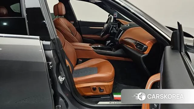 Maserati Levante 2019 Серый из Кореи, фото 2