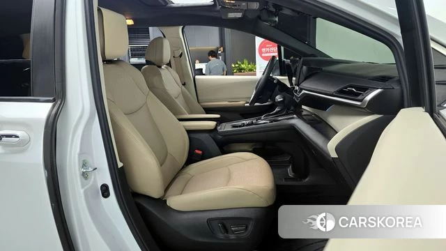 Toyota Sienna 4th Generation 2023 Белый из Кореи, фото 2