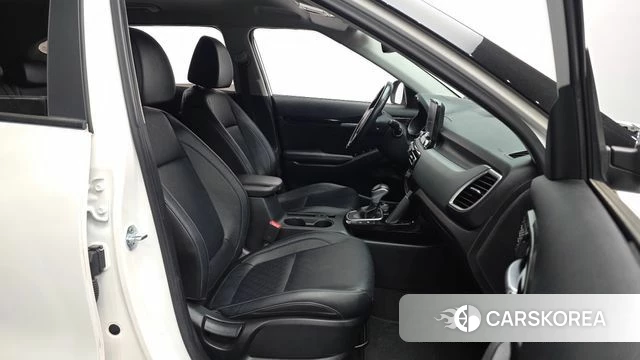 Kia Seltos 2022 Белый из Кореи, фото 2