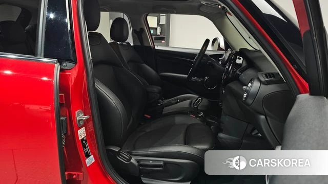 Mini Cooper 2020 Красный из Кореи, фото 2