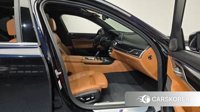 BMW 7 Series (G11) id 3483778 из Кореи 2