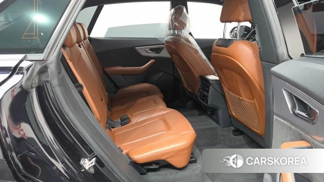 Audi Q8 (4M) 2021 Черный из Кореи, фото 2
