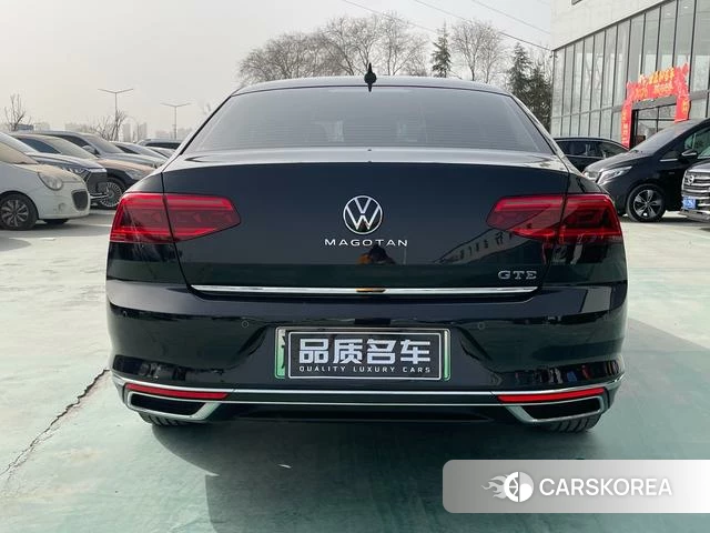 Volkswagen Magotan PHEV 2023 Черный из Китая, фото 2