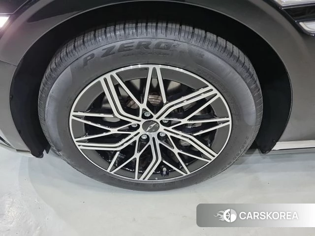 Genesis G90 (RS4) 2023 Черный из Кореи, фото 2