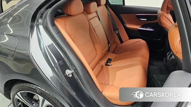 Mercedes-Benz C-Class W206 2023 Серый из Кореи, фото 2