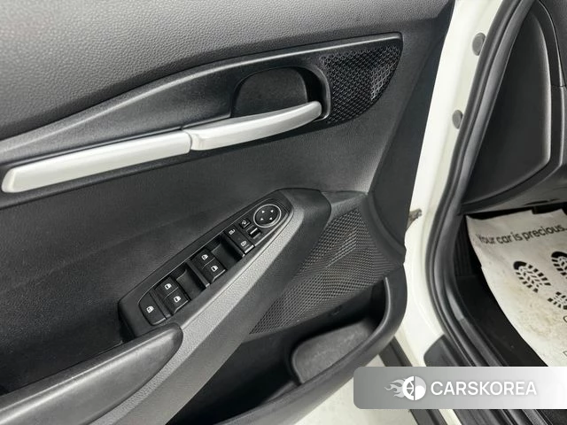 Kia Seltos 2021 Белый из Кореи, фото 2