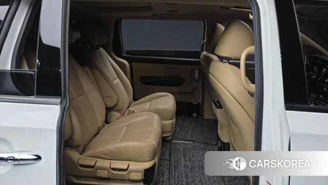 Kia The New Carnival 2019 Белый из Кореи, фото 2