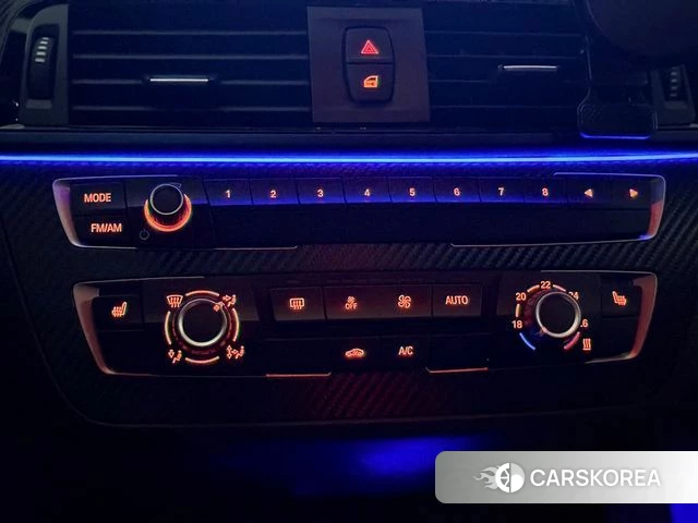 BMW 1 Series (F20) 2018 Черный из Кореи, фото 2