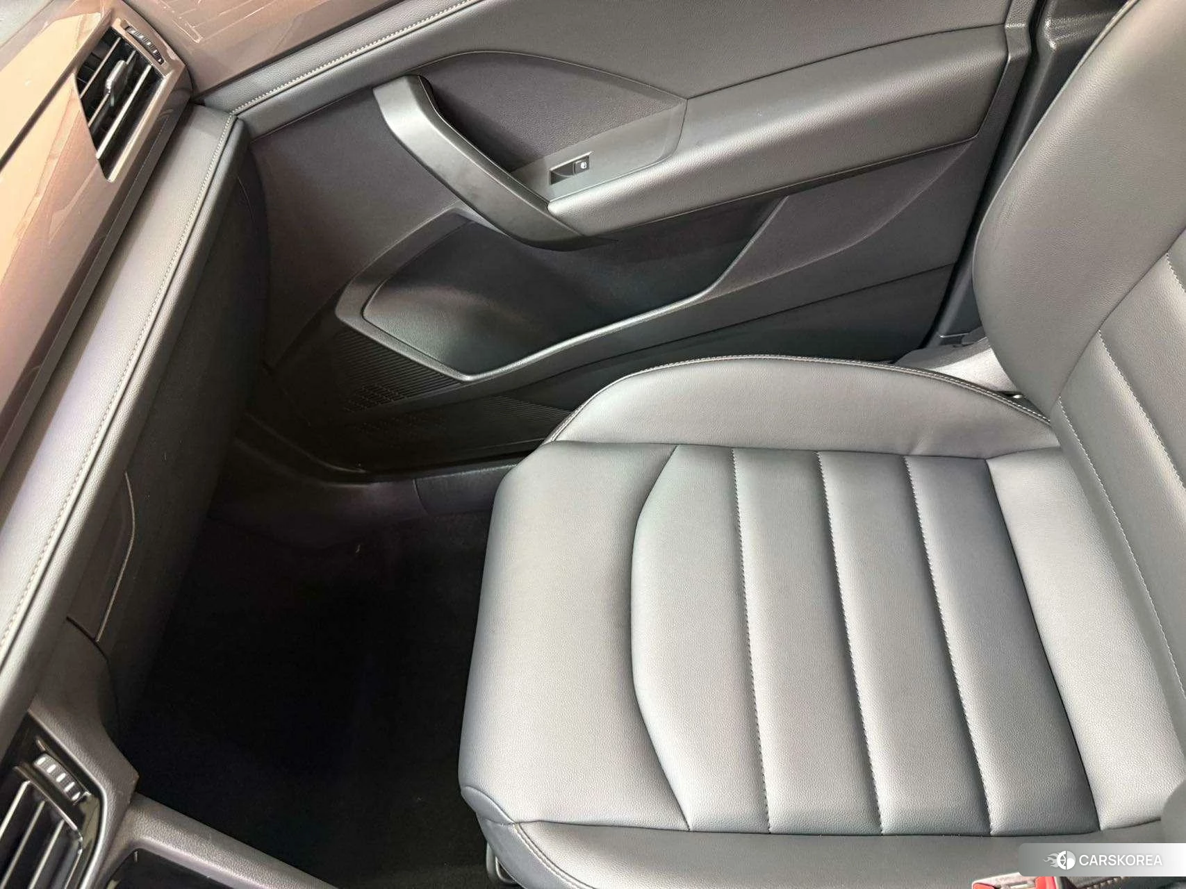 Volkswagen Tharu 2022 Черный из Китая, фото 2