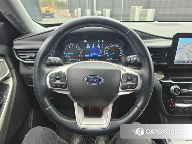 Ford Explorer 6th Generation 2022 Черный из Кореи, фото 2