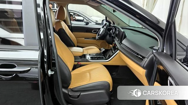 Kia Carnival 4th generation 2021 Черный из Кореи, фото 2