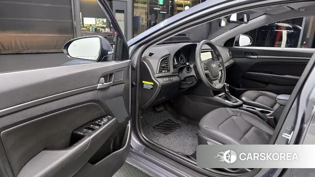 Hyundai Avante AD 2018 Серый из Кореи, фото 2