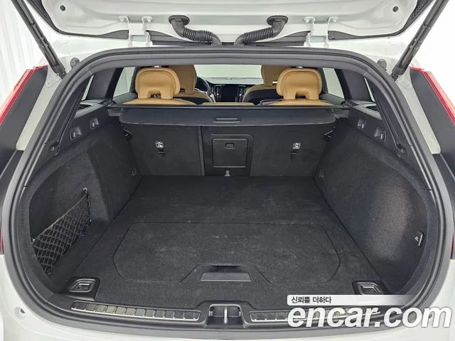 Volvo V60 Cross-Country 2nd Generation id 2662954 из Кореи 2