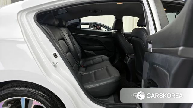 Hyundai Avante AD 2018 Белый из Кореи, фото 2