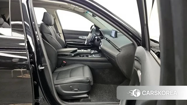 Genesis GV70 2021 Черный из Кореи, фото 2