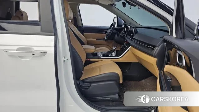 Kia Carnival 4th generation 2022 Белый из Кореи, фото 2