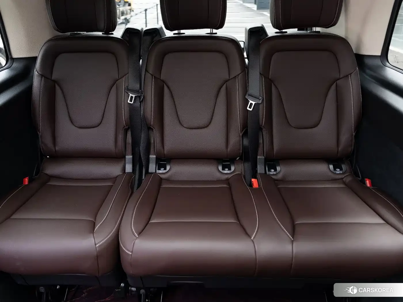 Mercedes-Benz V-Class 2025 Черный из Китая, фото 2