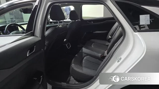 Kia K5 3rd generation 2022 Белый из Кореи, фото 2