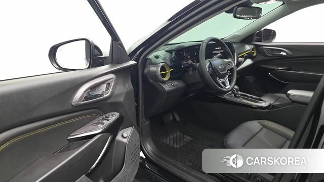 Chevrolet (GM Daewoo) Trax Crossover 2023 Черный из Кореи, фото 2