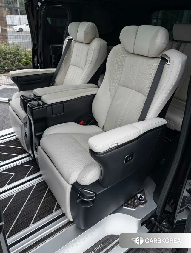 Lexus LM 2022 Черный из Китая, фото 2