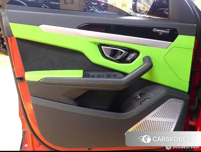 Lamborghini Urus 2022 Красный из Кореи, фото 2