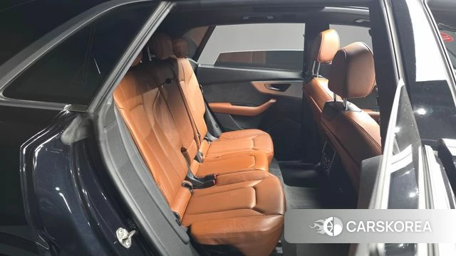 Audi Q8 (4M) 2021 Черный из Кореи, фото 2