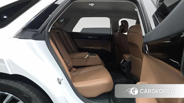 Hyundai Grandeur Hybrid (GN7) 2024 Белый из Кореи, фото 2