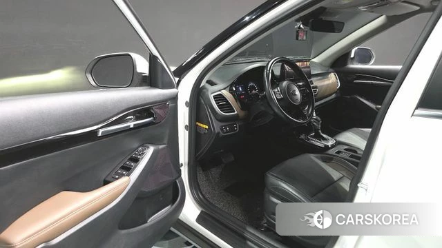 Kia Seltos 2019 Белый из Кореи, фото 2