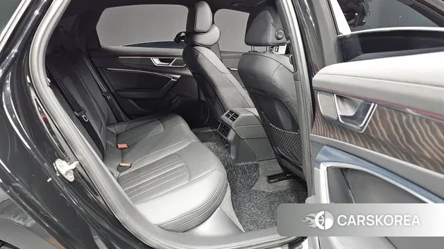 Audi A6 (C8) 2022 Черный из Кореи, фото 2