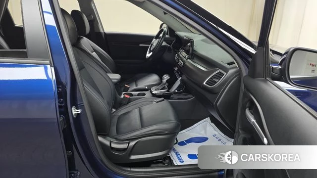 Kia Seltos 2019 Синий из Кореи, фото 2