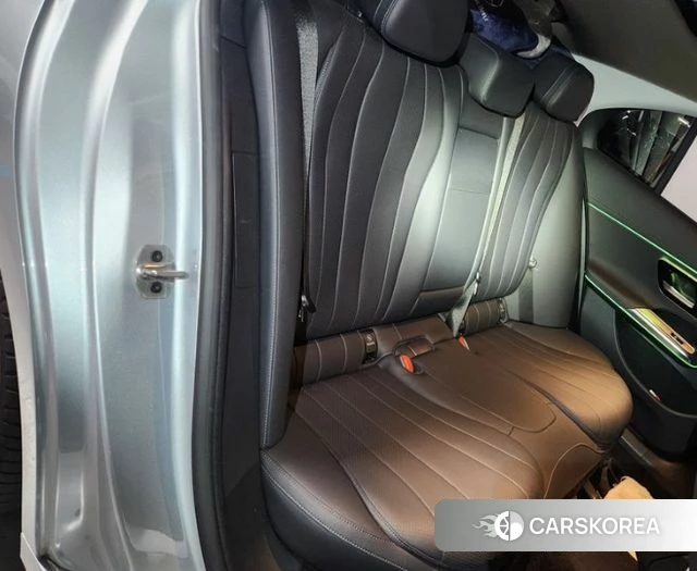 Mercedes-Benz E-Class W214 2024 Серебряный из Кореи, фото 2