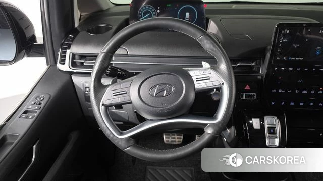Hyundai Staria 2023 Серый из Кореи, фото 2