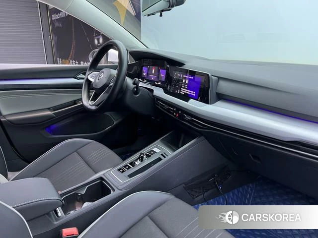 Volkswagen Golf 2021 Белый из Китая, фото 2