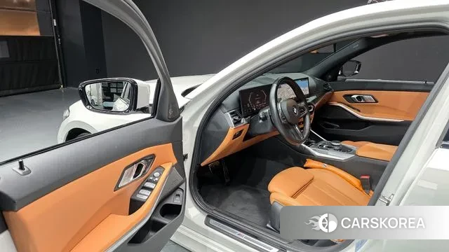 BMW 3 Series (G20) 2023 Белый из Кореи, фото 2