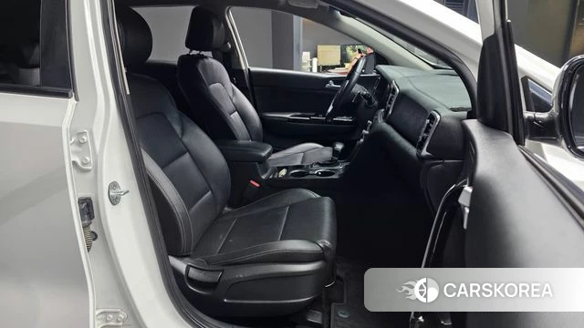 Kia Sportage 4th Generation 2018 Белый из Кореи, фото 2