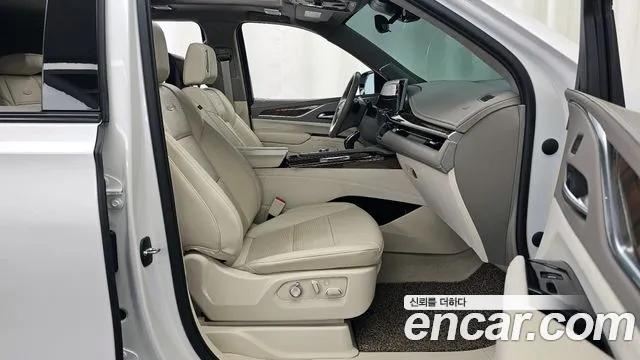 Cadillac Escalade 5th Generation 2023 Белый из Кореи, фото 2